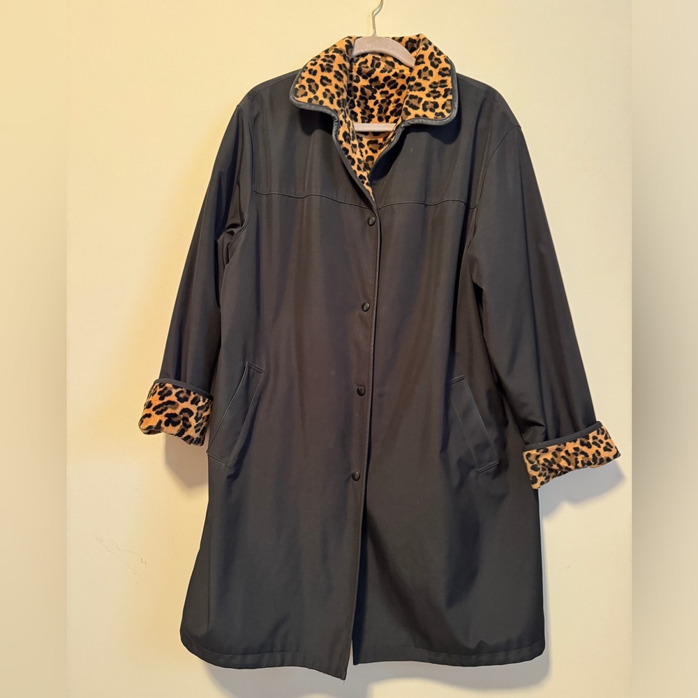 Reversible black/leopard print coat - Picture 5 of 5